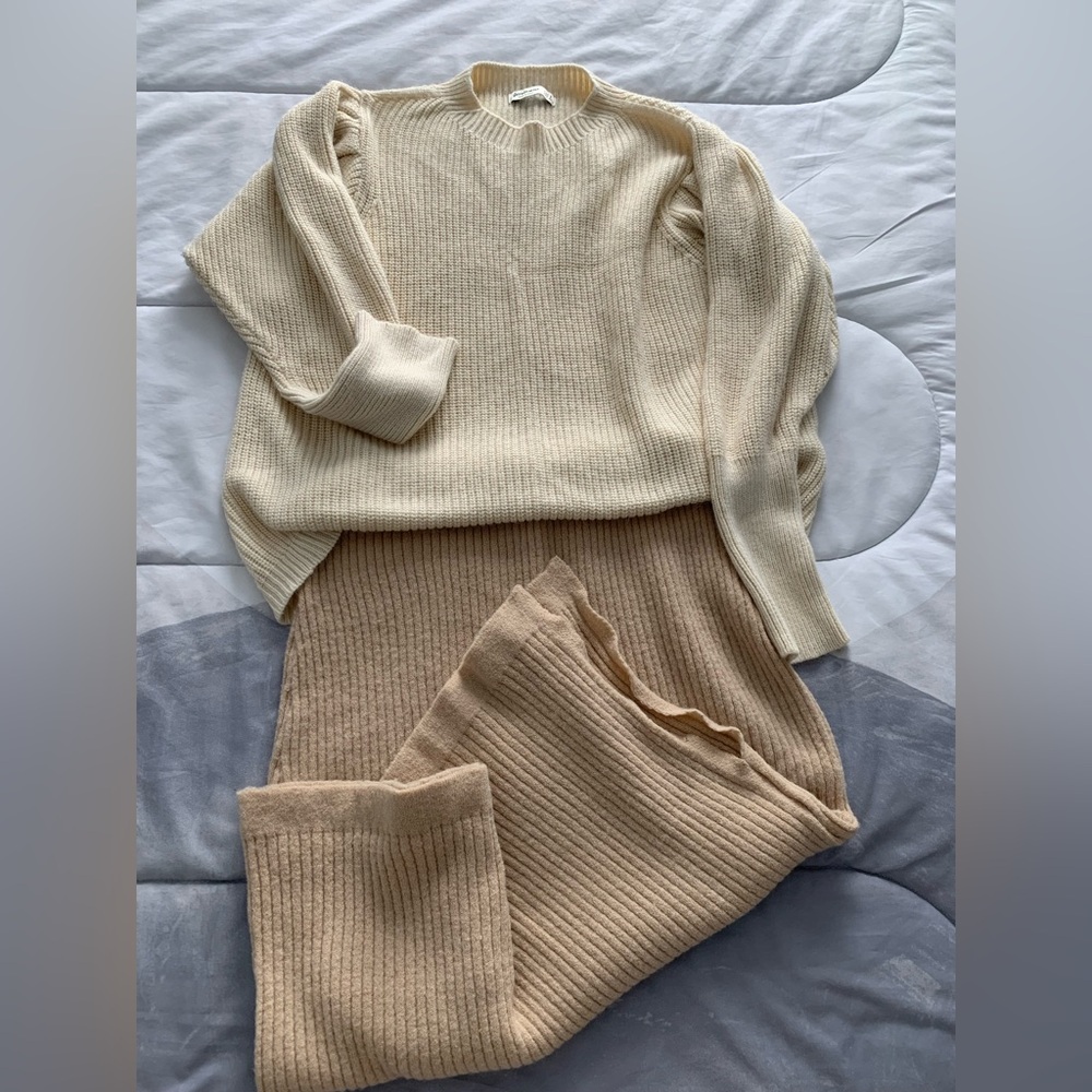 Two pieces set sweater and skirt